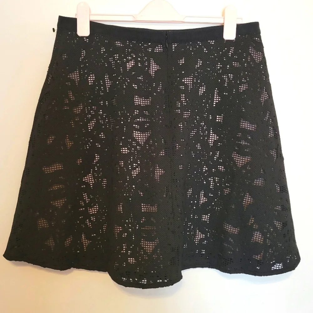 Nwt Ann Taylor black laser cut lace skirt